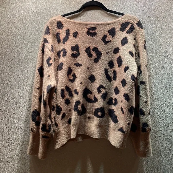 Anthropologie leopard print sweater sz Large - Picture 2 of 3